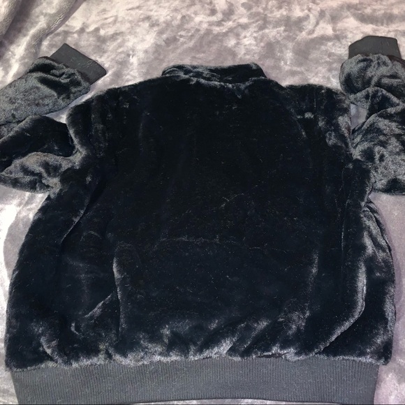 Fashion Nova Andi Faux Fur Bomber Jacket - Picture 6 of 8